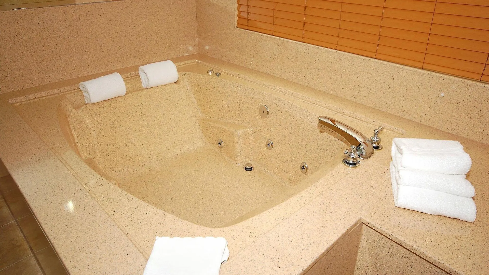 ***  Best Western Plus Suites Hotel - Los Angeles Lax Airport Inglewood ABD