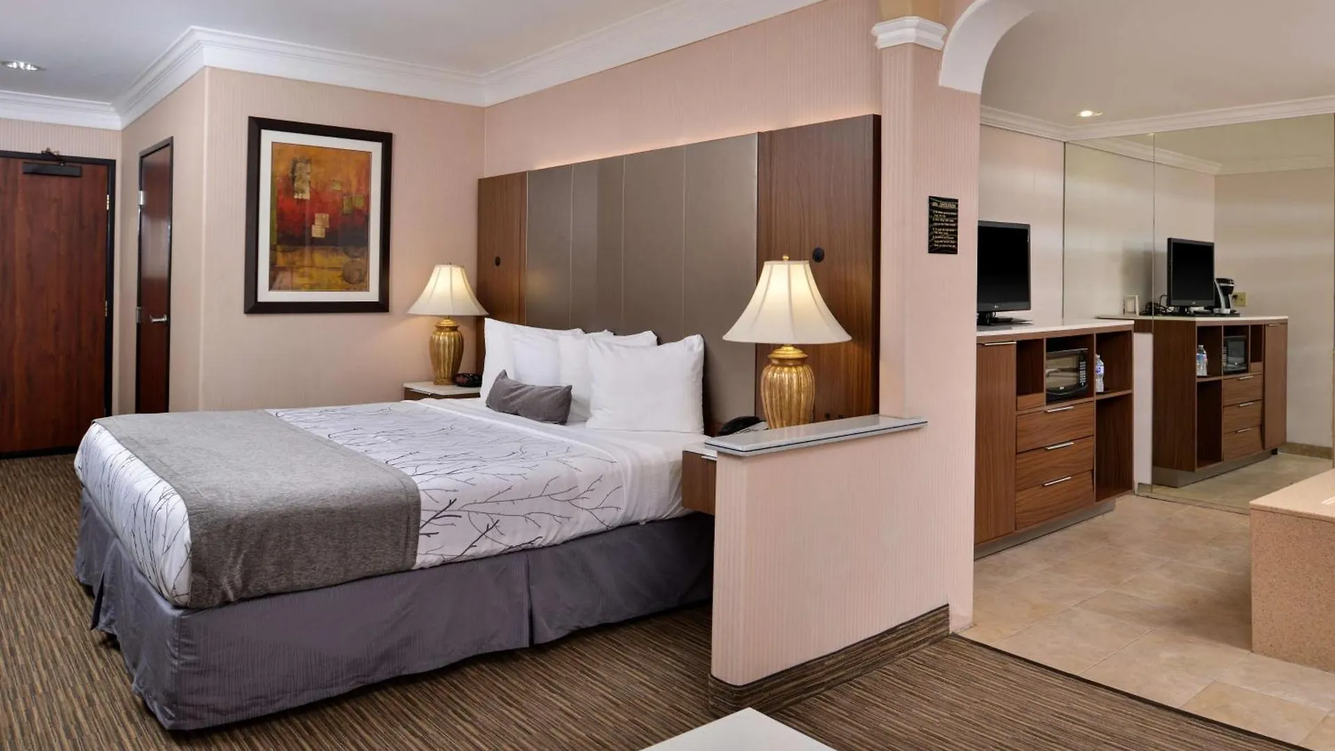 Best Western Plus Suites Hotel - Los Angeles LAX Airport Inglewood 3*,