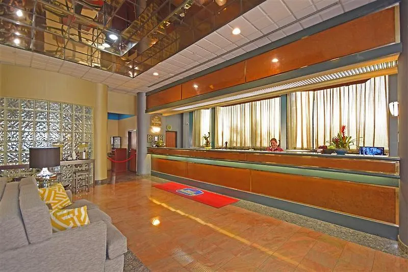 Best Western Plus Suites Hotel - Los Angeles LAX Airport Inglewood 3*,